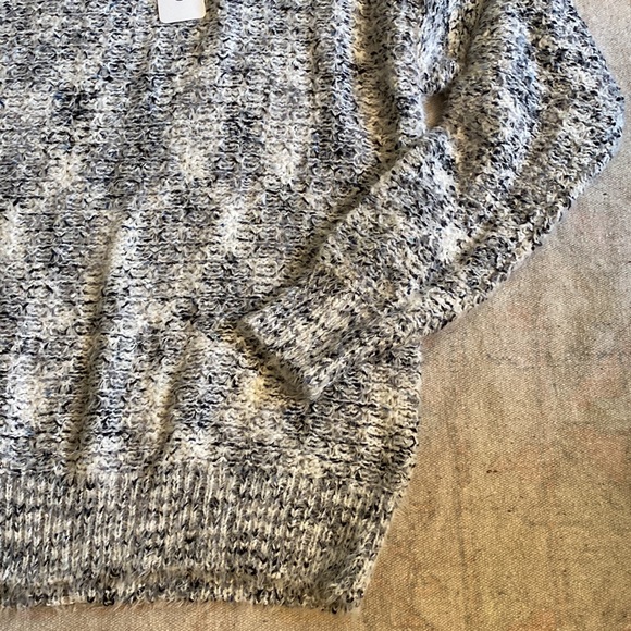 NWT Olivia Sky Sweater - Picture 2 of 5